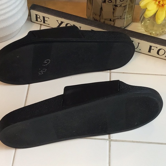 HOST PICK ‘Circus by Sam Edelman’ Unisex Casual Slides - Picture 5 of 7